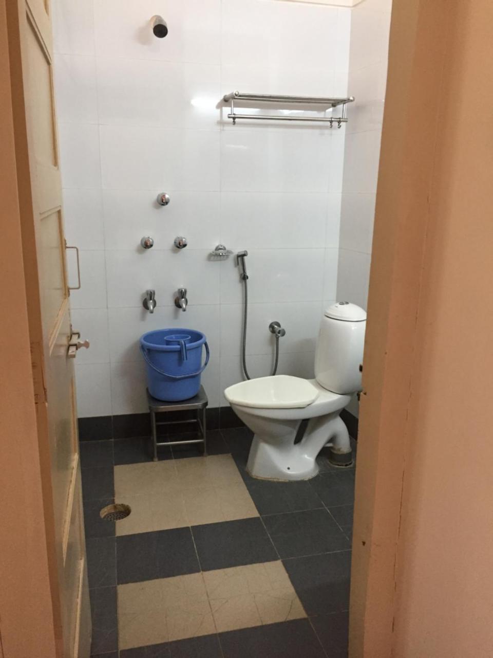 Hotel Satkar Cafeteria Belgaum Esterno foto