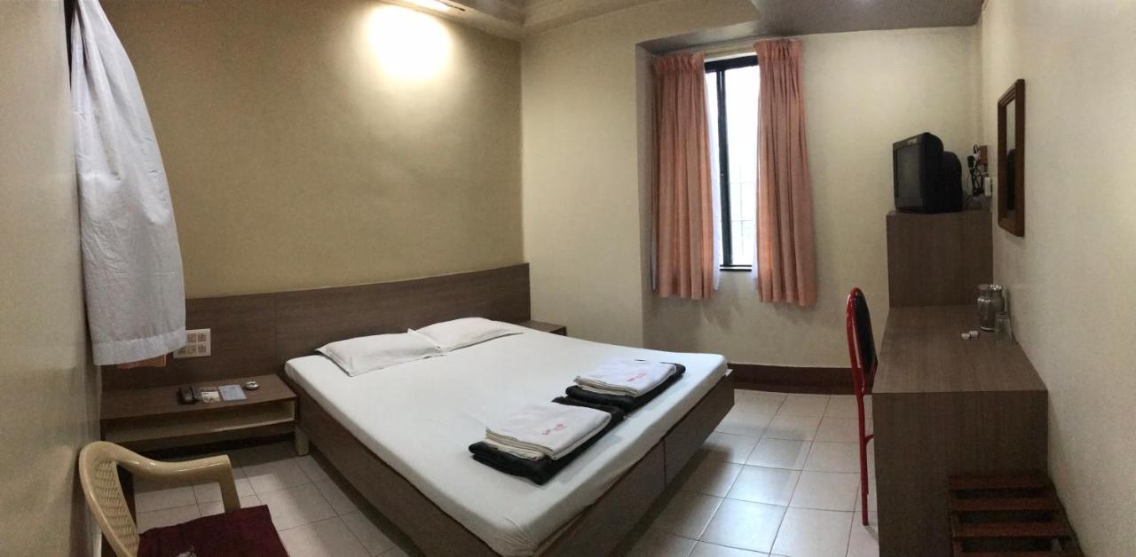 Hotel Satkar Cafeteria Belgaum Esterno foto