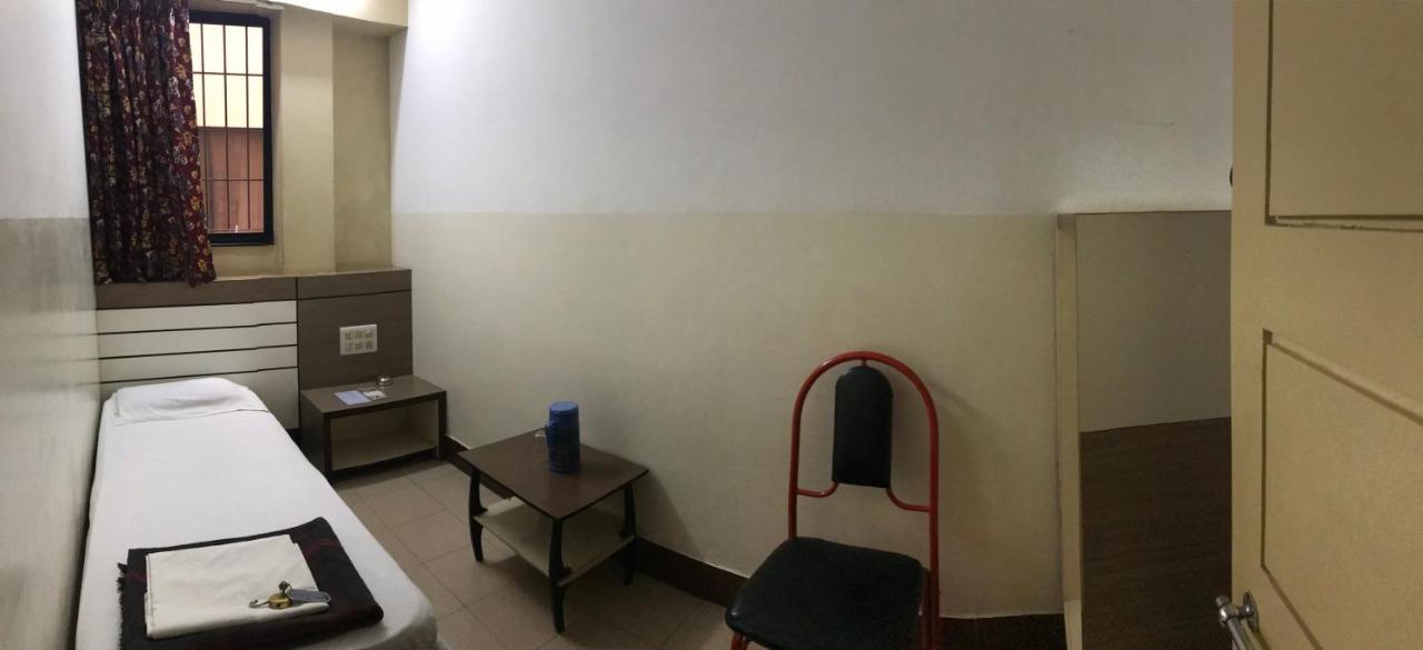 Hotel Satkar Cafeteria Belgaum Esterno foto