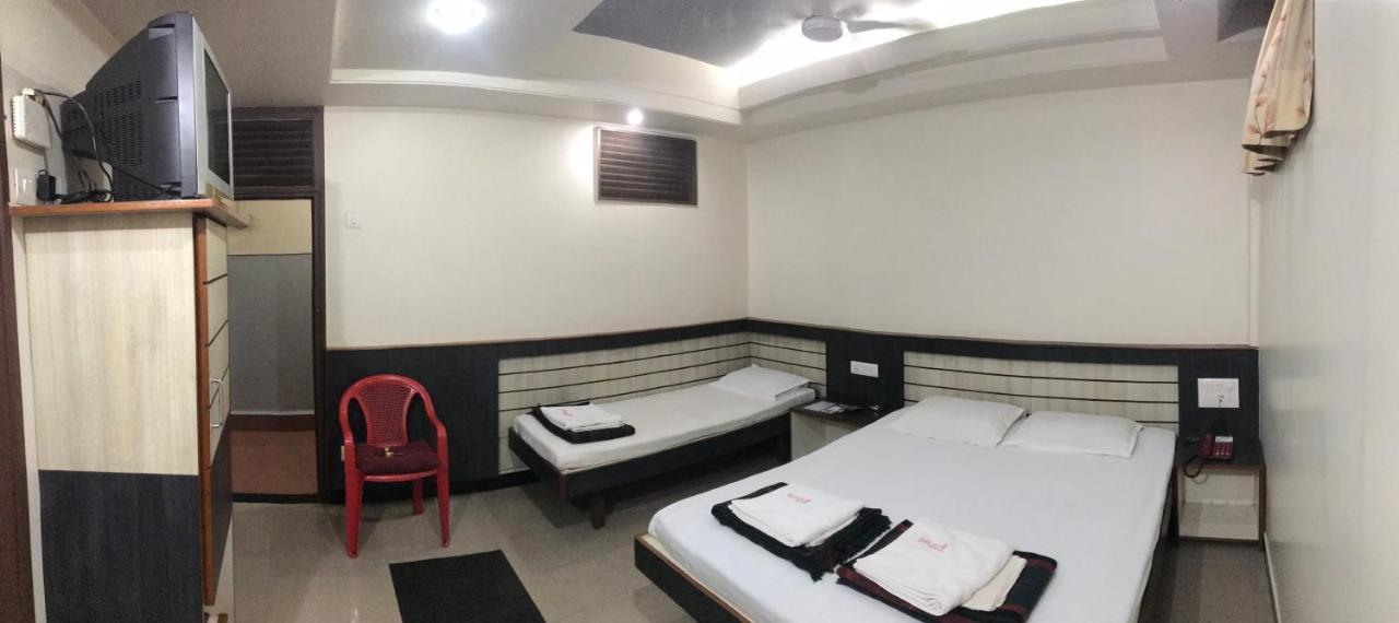 Hotel Satkar Cafeteria Belgaum Esterno foto